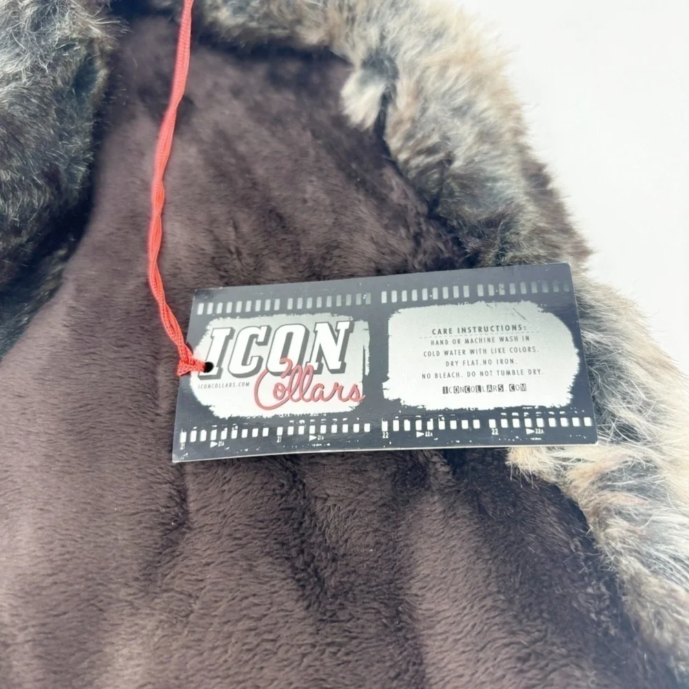 ICON COLLARS Women’s Gray Brown Black Stripe Fur Collar Snap Close 29” X 7”